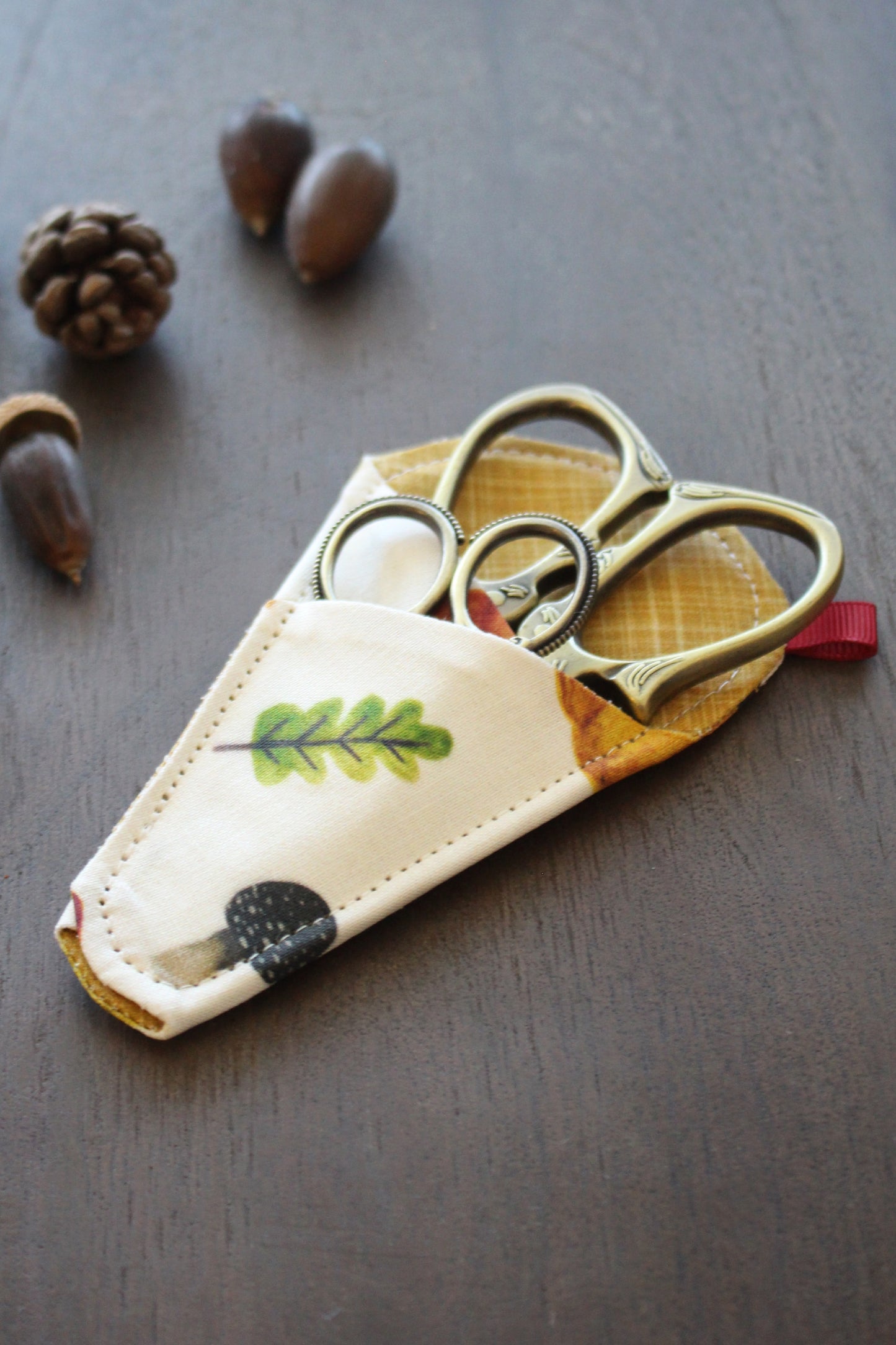 Autumn Harvest Scissor Sleeve