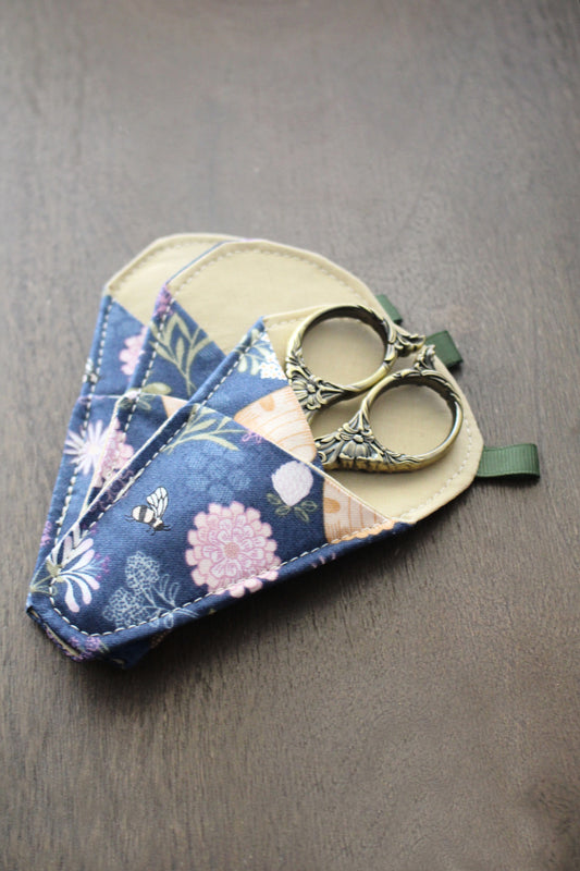 Bee & Bloom Scissor Sleeve