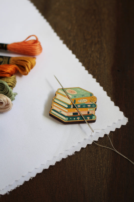 Book Lovers Needle Minder