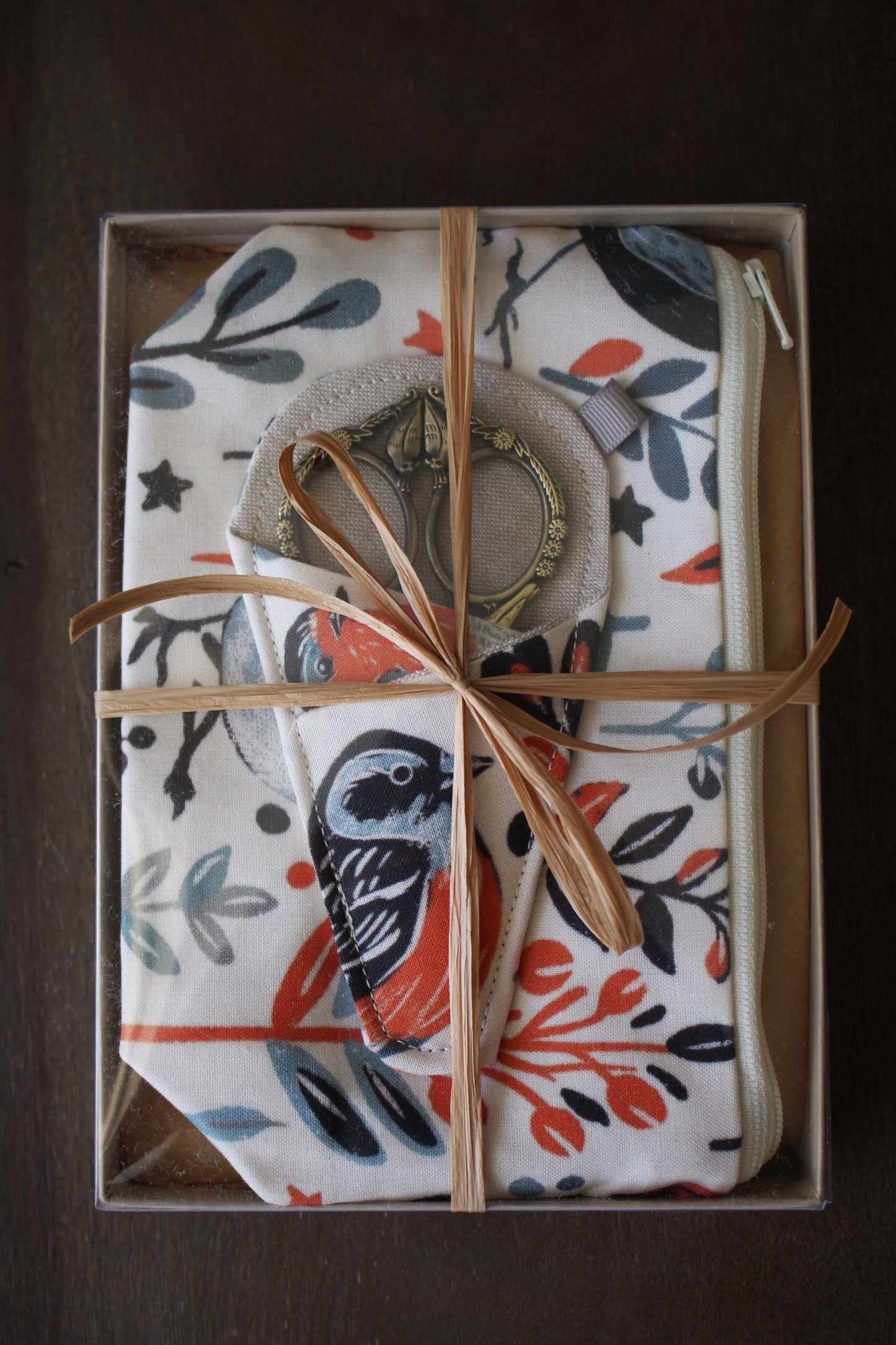 Feathered Friends Gift Set