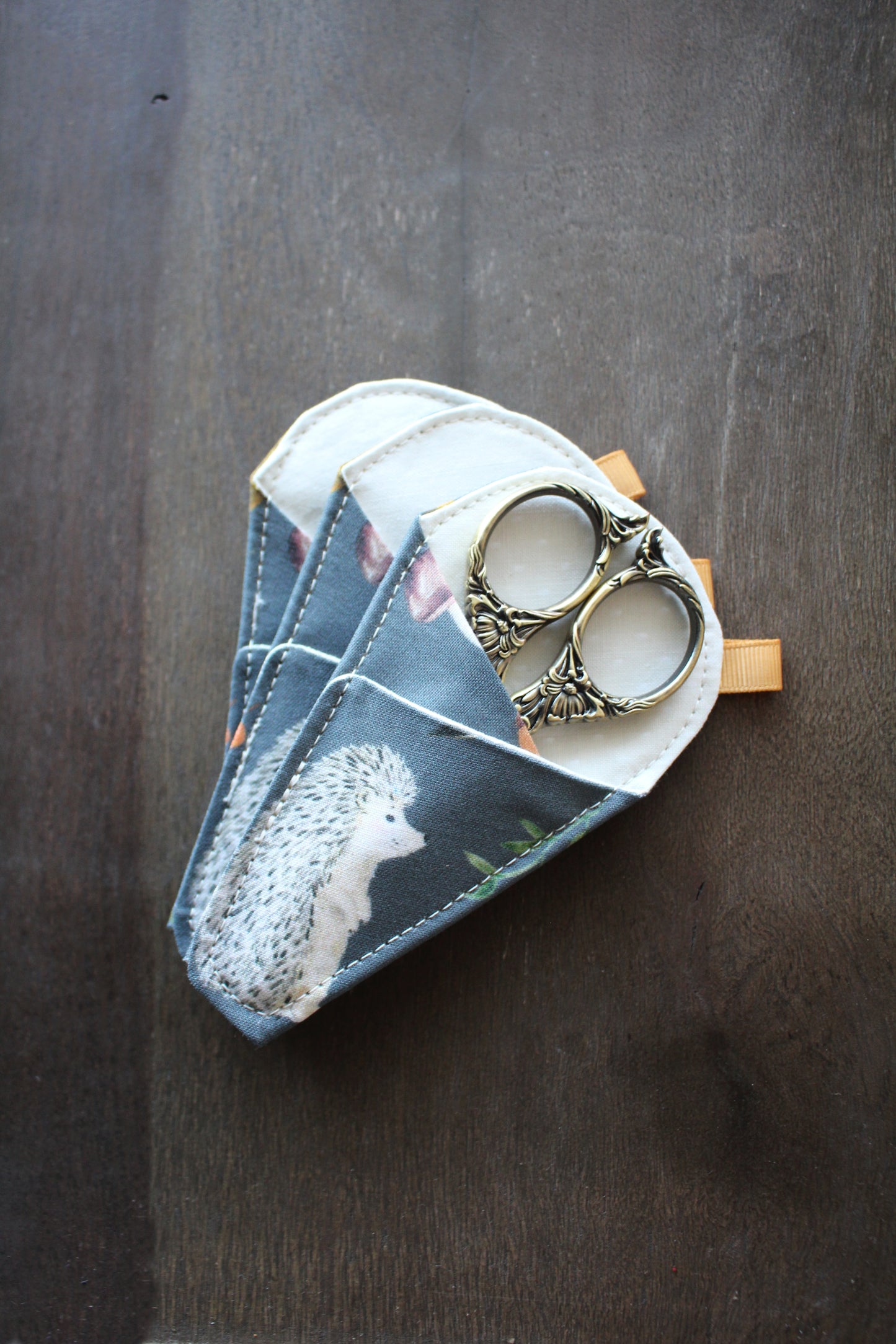 Hedgehog Scissor Sleeve