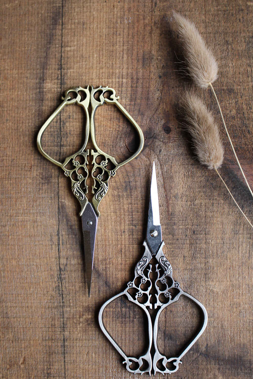Climbing Vines Scissors