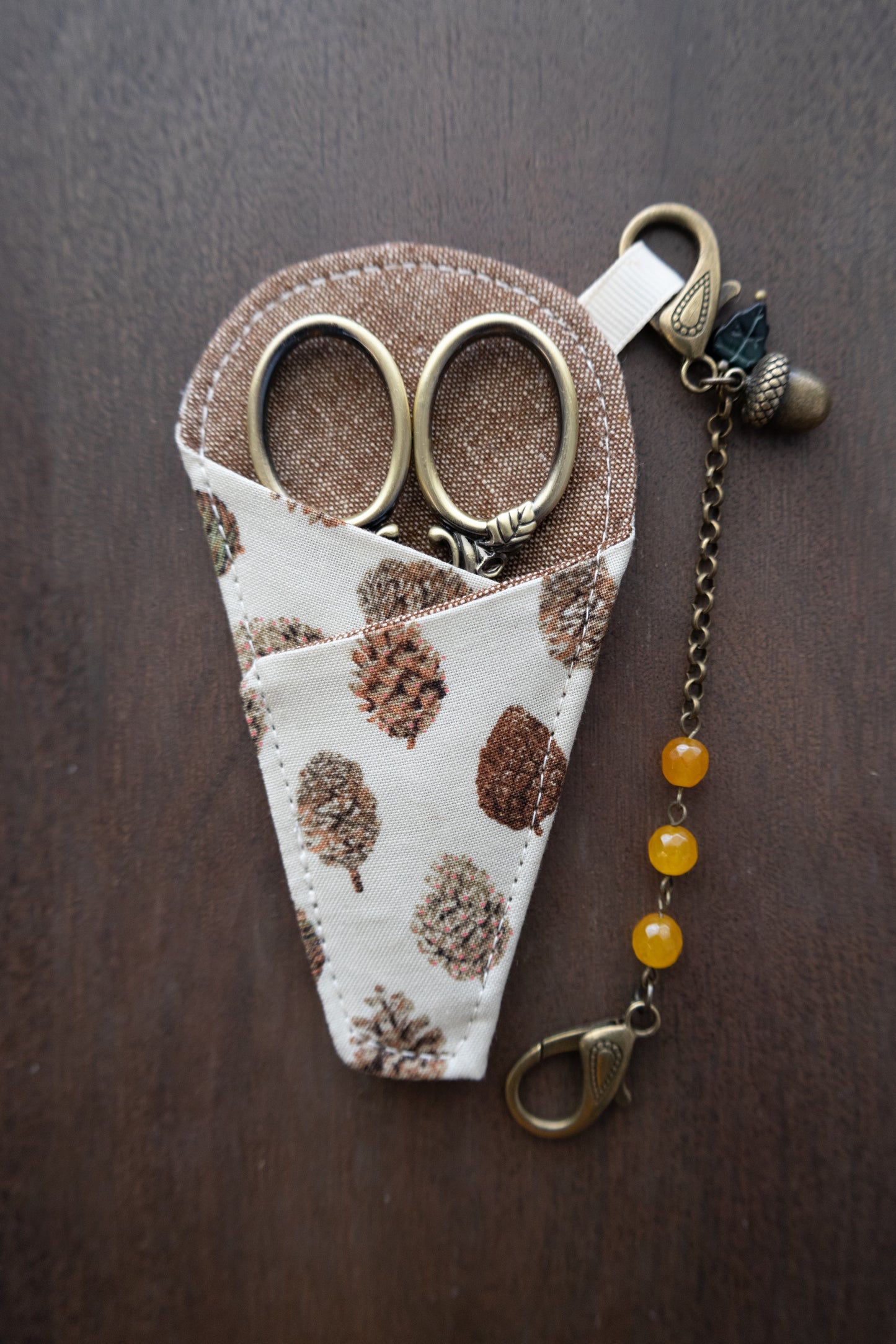 Pinecone Scissor Sleeve