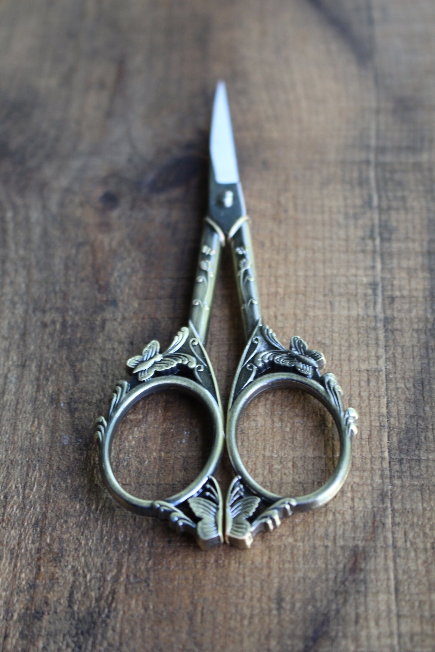 Butterfly Embroidery Scissors • Elegant Garden Theme Quilting Scissors in Antique Copper or Gold Finish • Gift for Quilters and Embroiderers