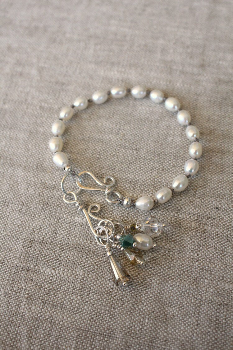 Bracelet for Knitters • Wool & Wire / Stitch Marker Pearl Bracelet • Unique Knitting Gift for Women