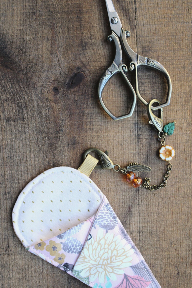 Floral Feather Scissor Chain • Handmade Gift for Mom • Quilting Accessory Embroidery Scissor Chain