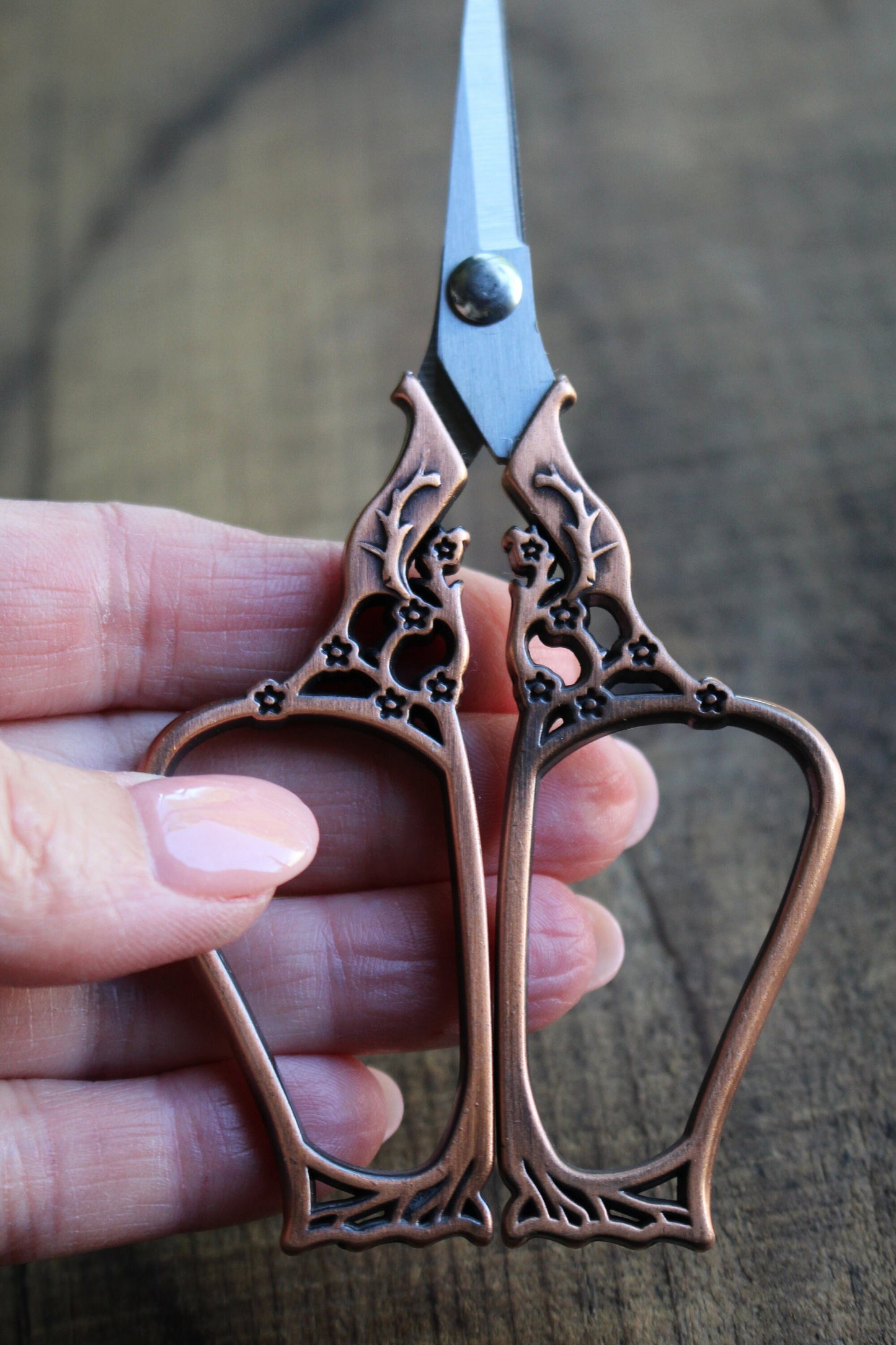 Cherry Blossom Embroidery Scissors • Rustic Vintage Style Quilting Scissors in Antique Copper Finish • Unique Gift for Quilters
