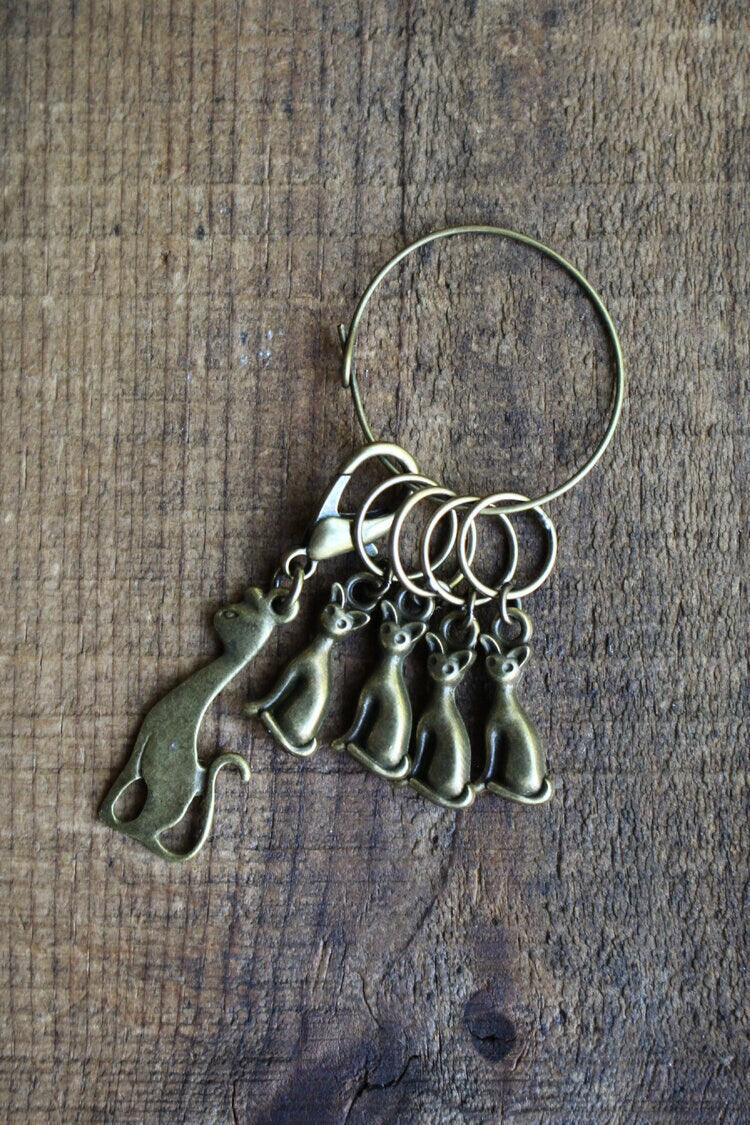 Stitch Markers • Cat Family Stitch Marker Set for Knitting • Unique Gift for Mom