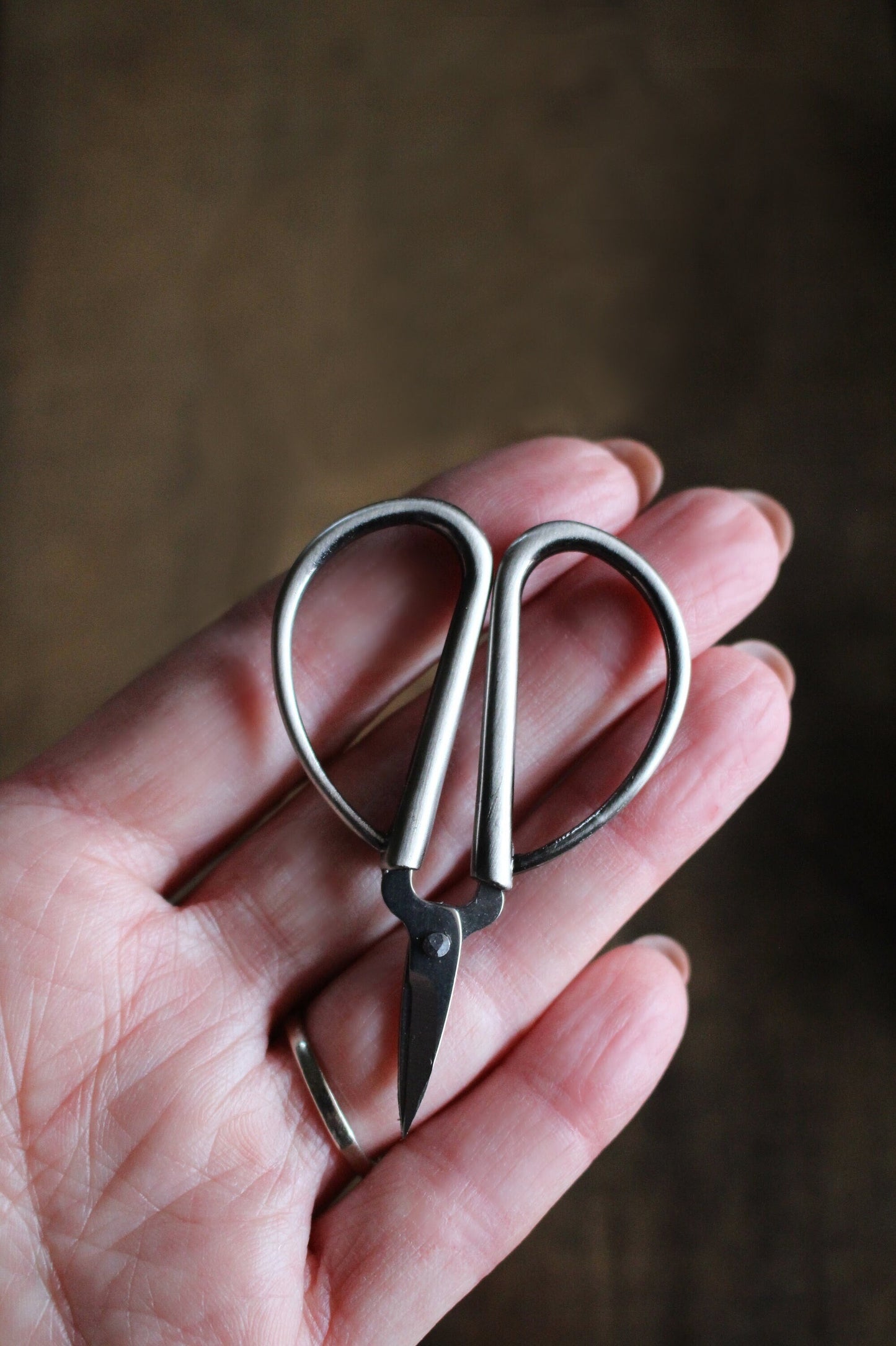 Mini Bonsai Snips • Minimalist Thread Snips in Antique Copper or Silver • Perfect Gift for Moms and Grandmothers That Sew