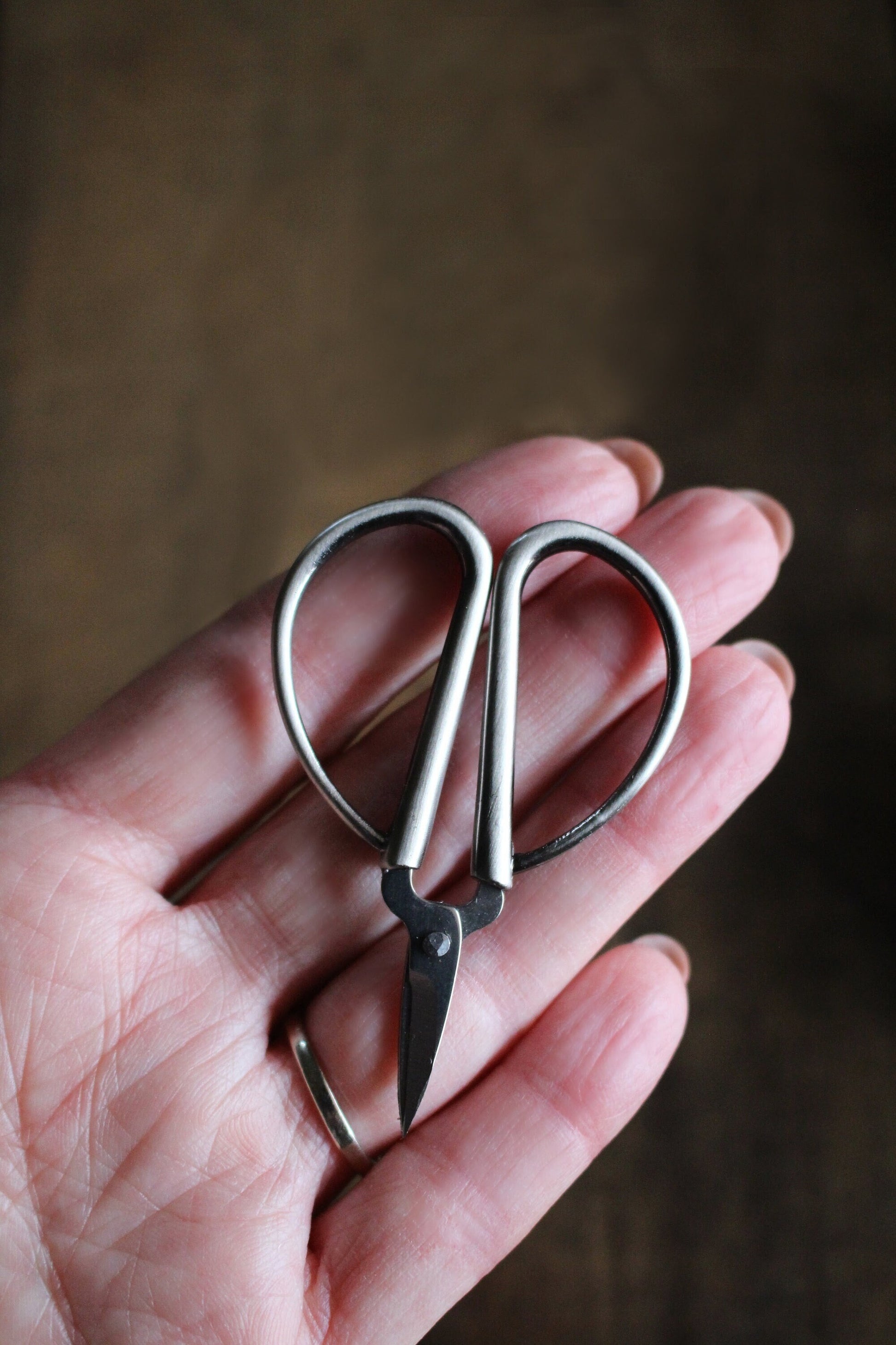 Mini Bonsai Snips • Minimalist Thread Snips in Antique Copper or Silver • Perfect Gift for Moms and Grandmothers That Sew