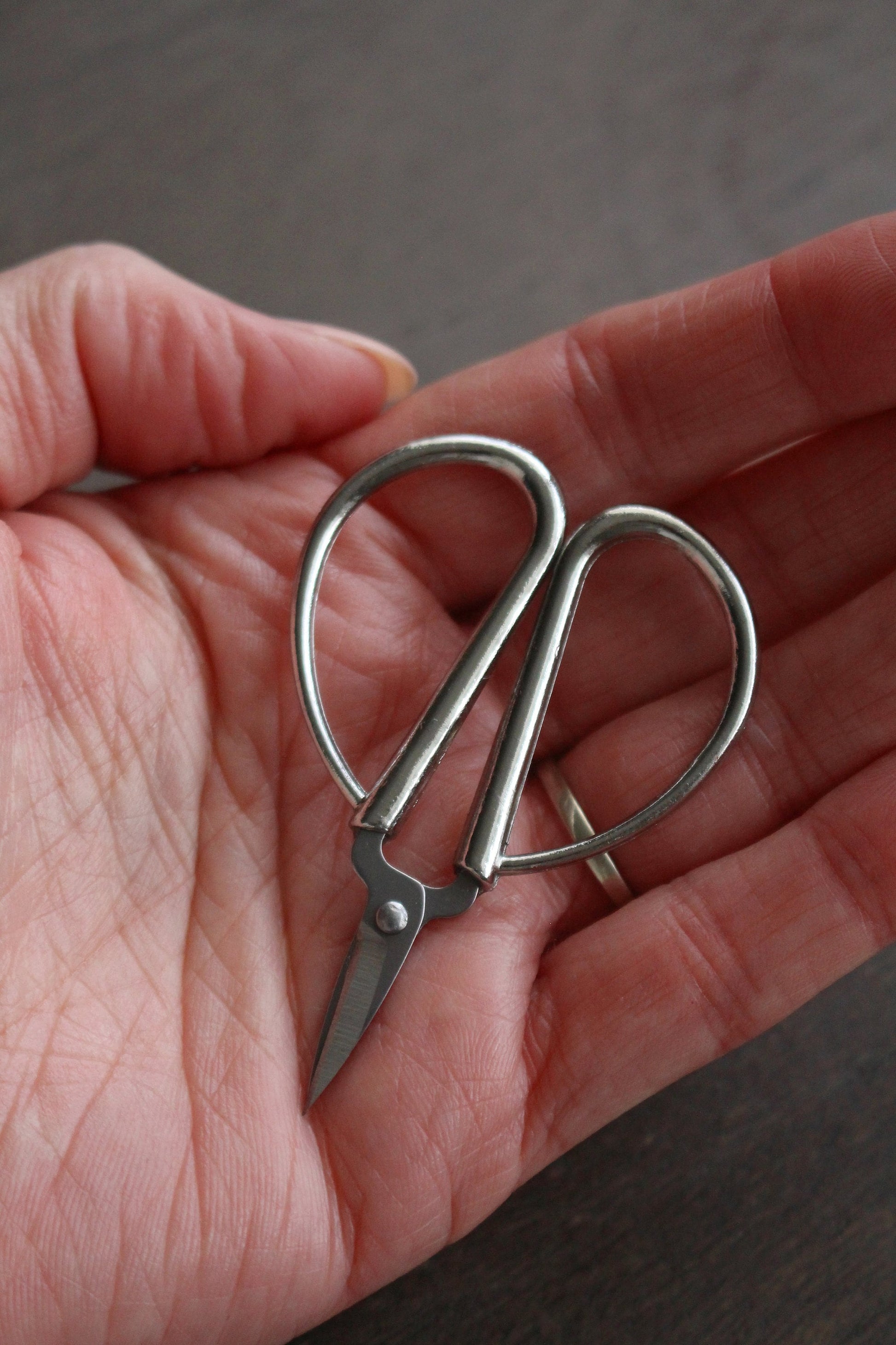 Mini Bonsai Snips • Minimalist Thread Snips in Antique Copper or Silver • Perfect Gift for Moms and Grandmothers That Sew