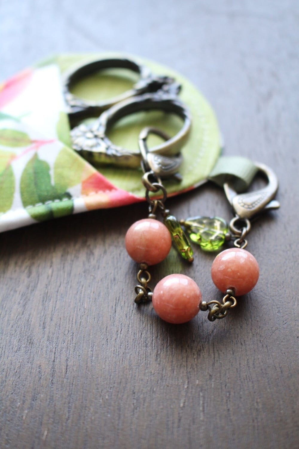 Summer Peach Scissor Chain • Fruit Theme Accessory for Embroidery Scissors • Handmade Sewing Gift • Unique Gift for Quilters