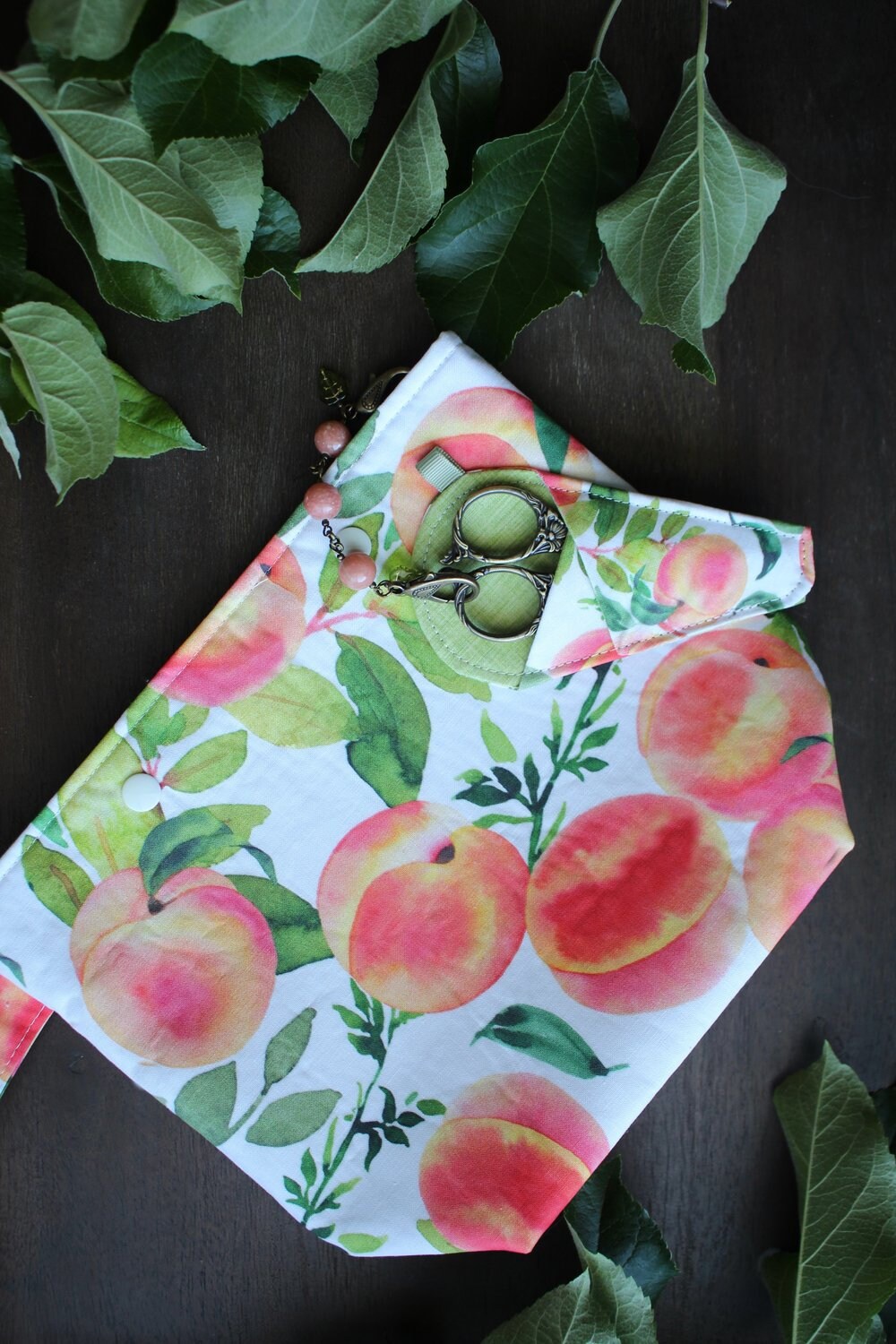 Perfectly Peach Scissor Sleeve