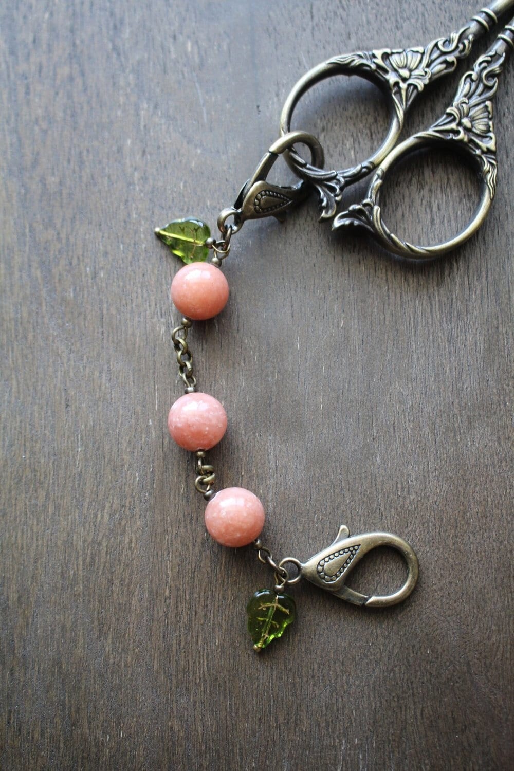 Summer Peach Scissor Chain • Fruit Theme Accessory for Embroidery Scissors • Handmade Sewing Gift • Unique Gift for Quilters