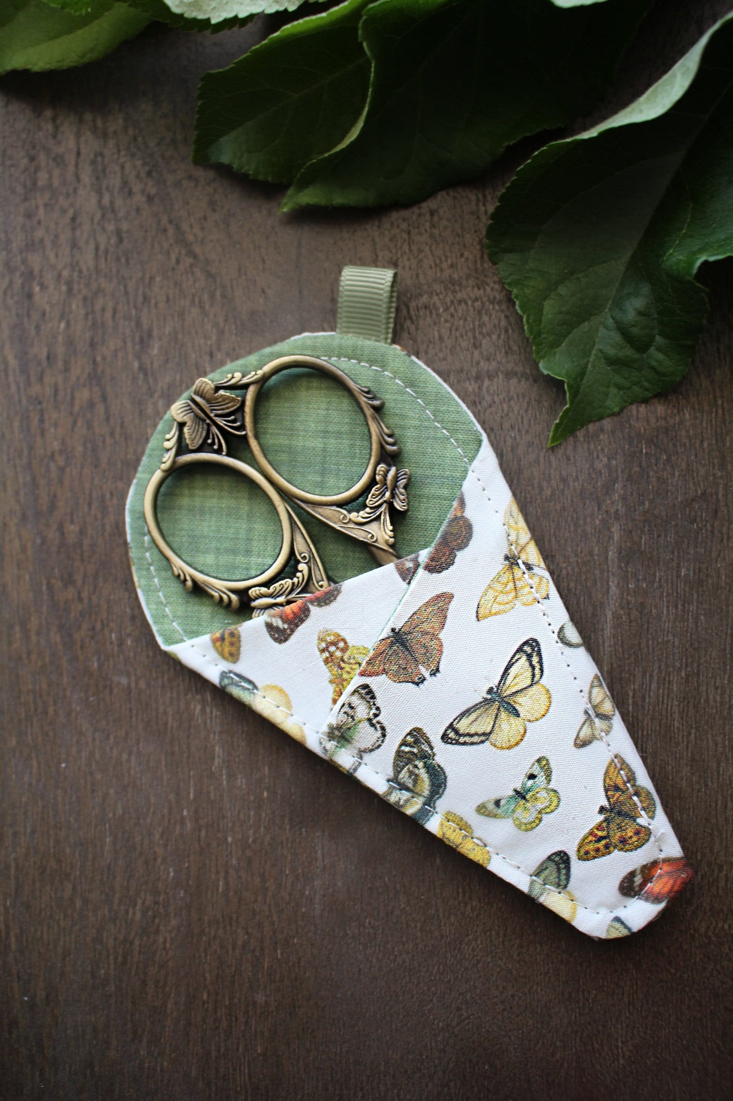 Butterfly Scissor Sleeve • Handsewn Case for Embroidery Scissors with Magnet and Pocket • Handmade Quilting Gift