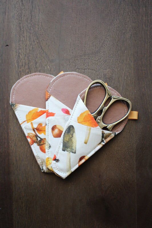 Squirrel & Acorn Scissor Sleeve
