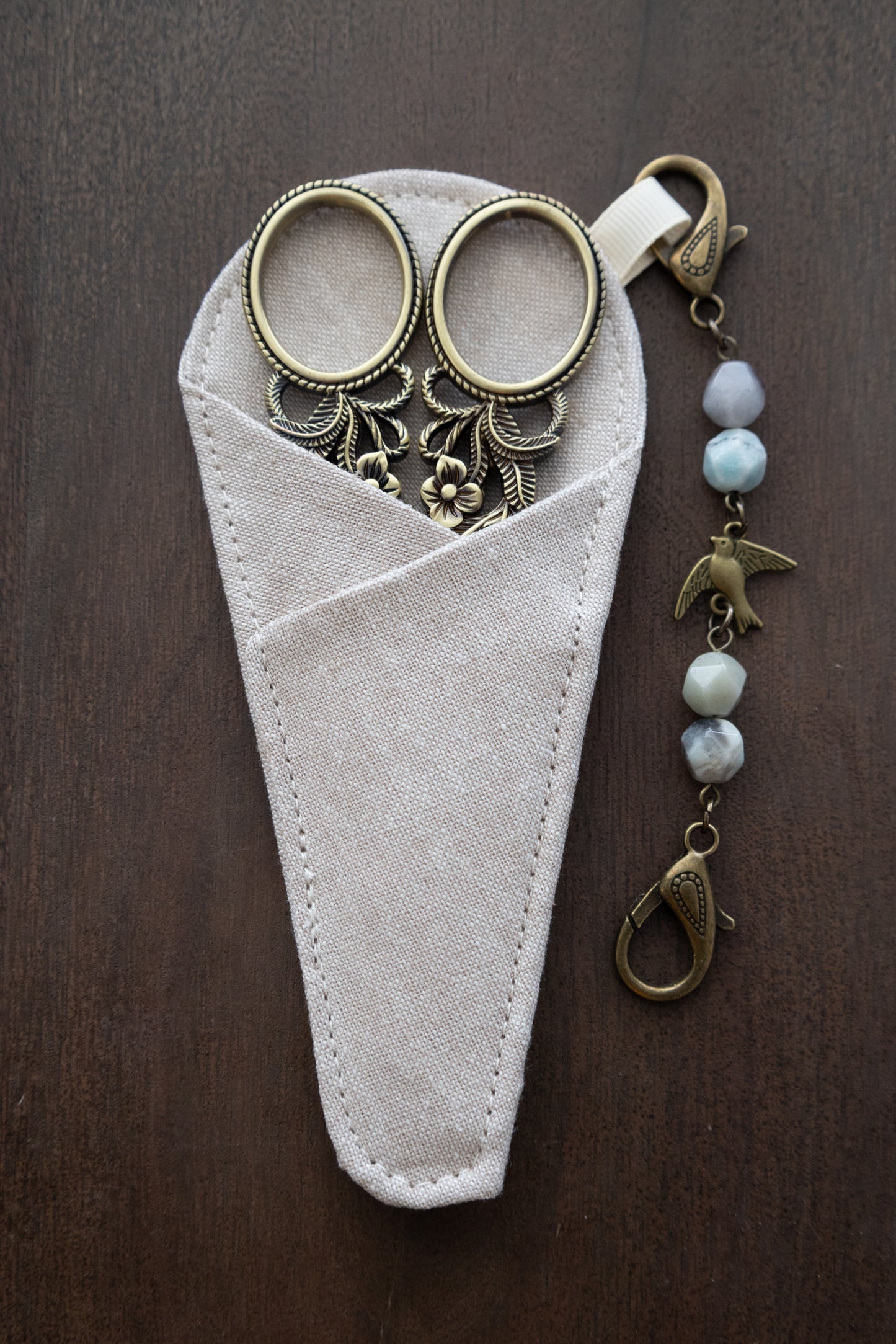 Linen Scissor Sleeve