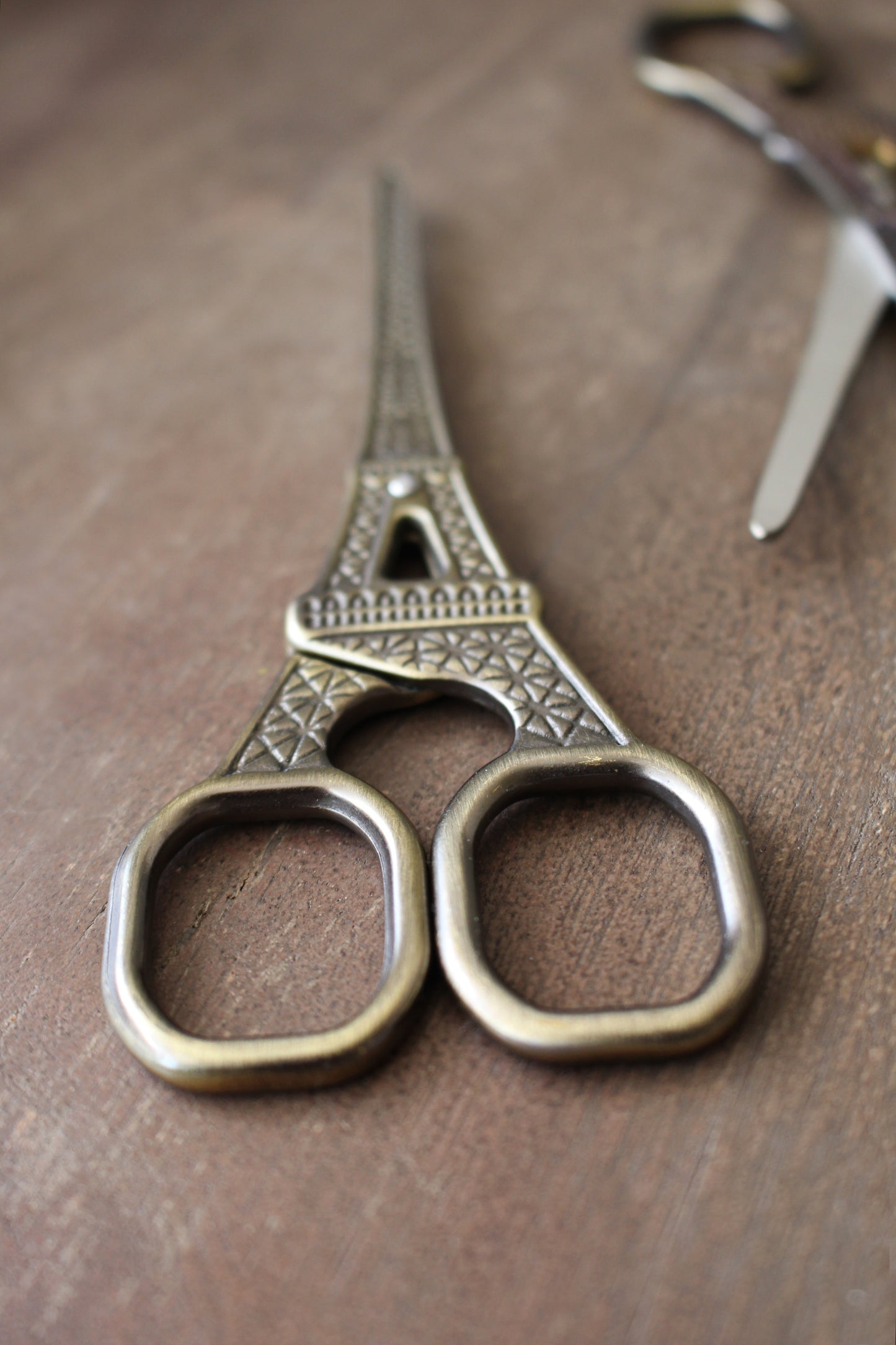 Eiffel Tower Scissors