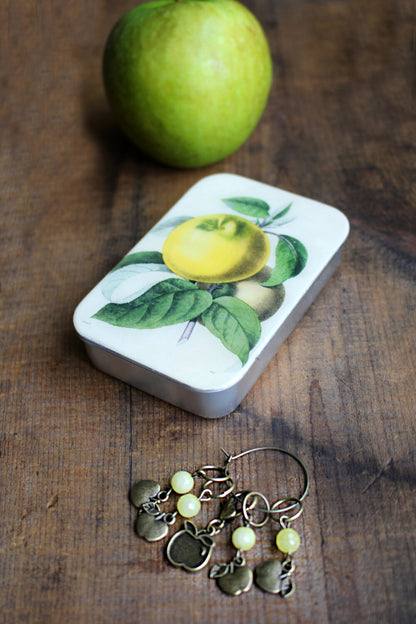 Golden Delicious Apple Stitch Marker Tin