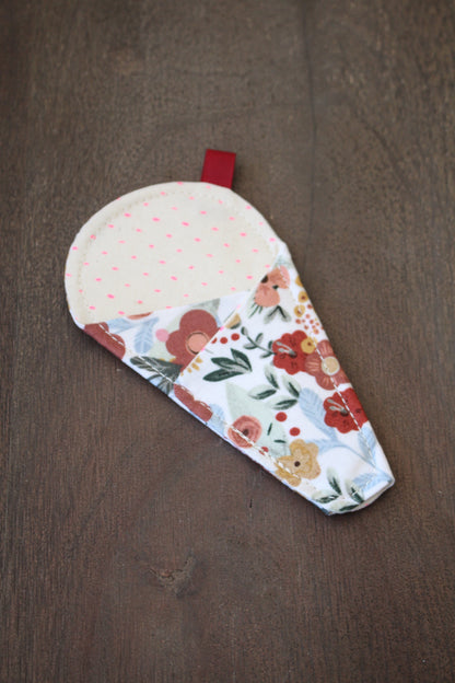 Secret Garden Scissor Sleeve