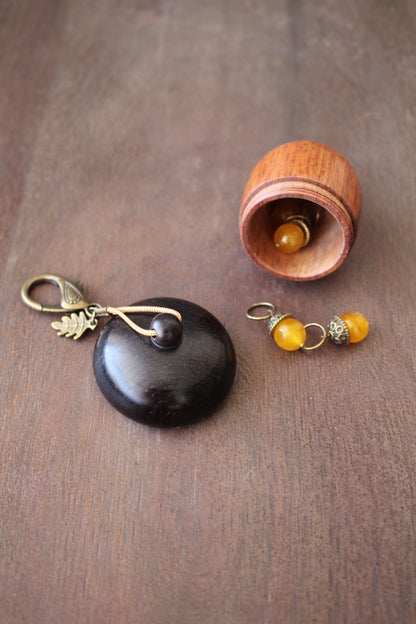 Large Acorn Stitch Marker Keeper