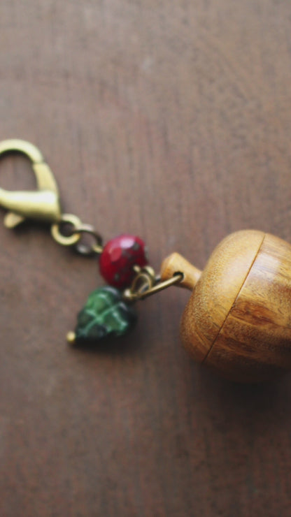 Apple Stitch Marker Keeper