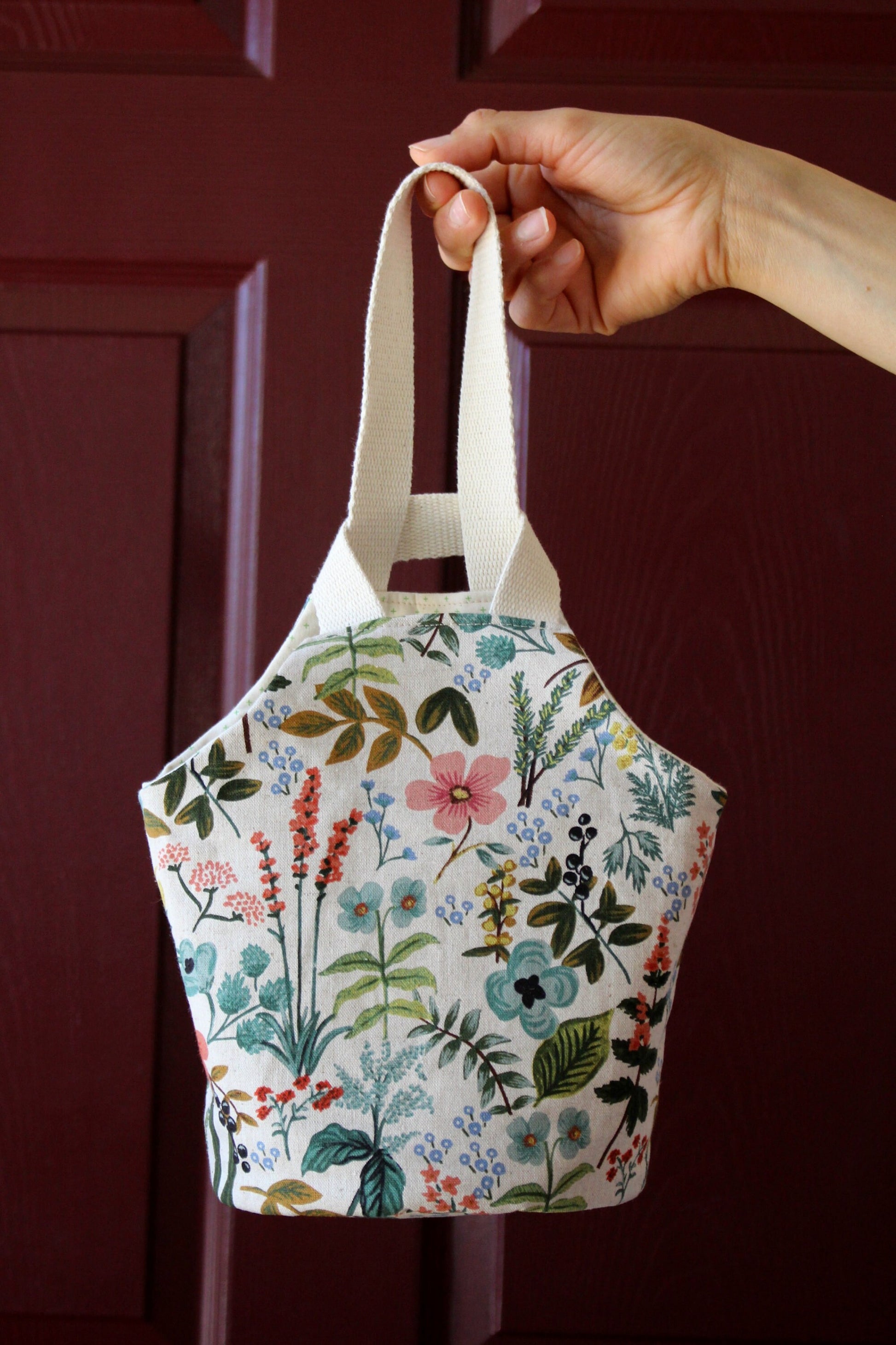 Tote Sewing Pattern • Take-Along Tote Reversible Knitting Project Bag PDF Sewing Pattern • DIY Gift for Sewists Easy Sewing Pattern