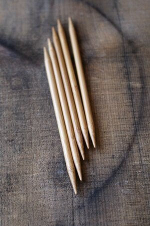 Double Pointed Needles - Set of 5 • Ultra Smooth Bamboo Double Pointed Knitting Needles • Minimalist High Quality Gift for Knitters
