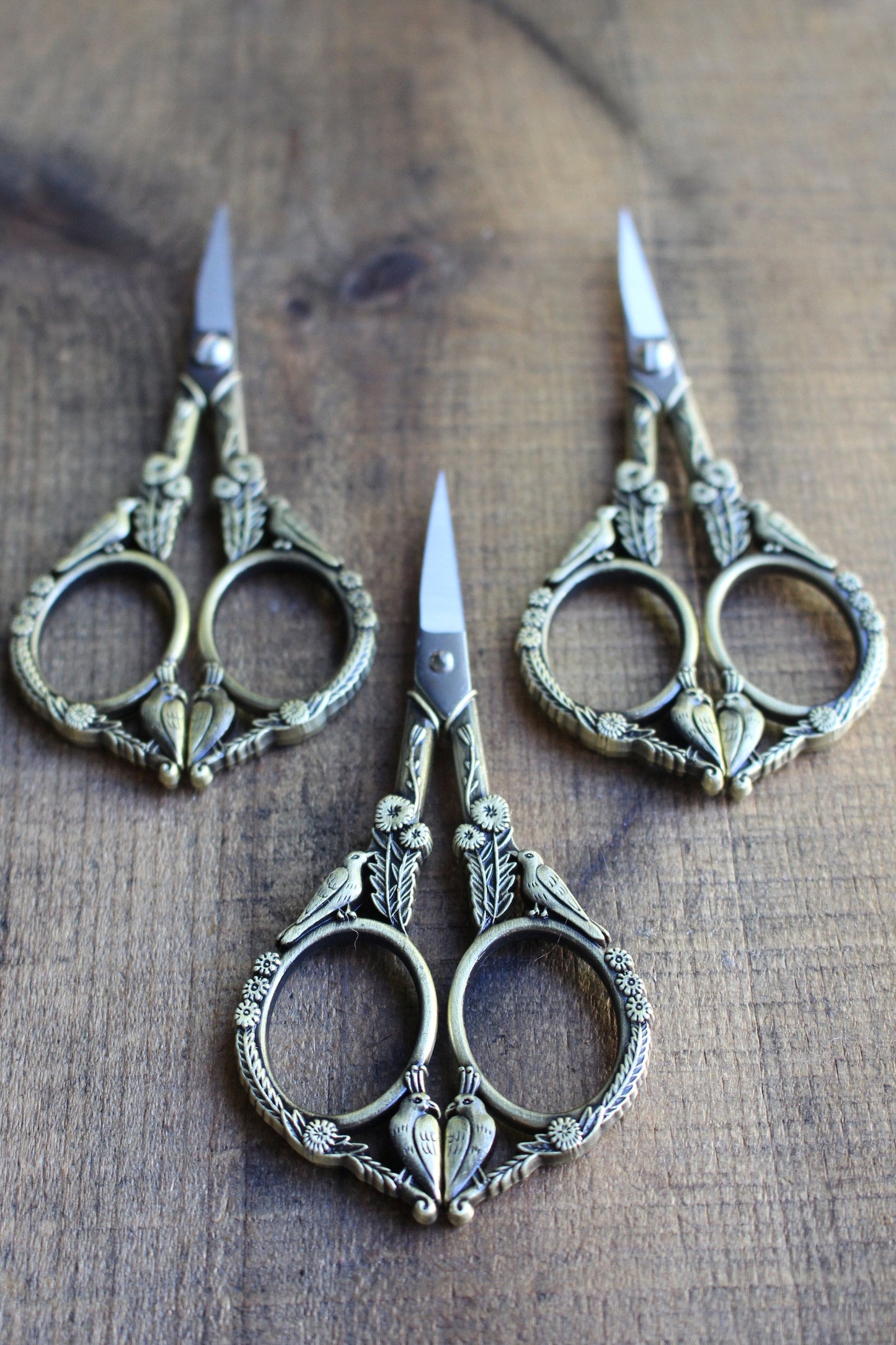 Feathered Friends Embroidery Scissors in antique gold