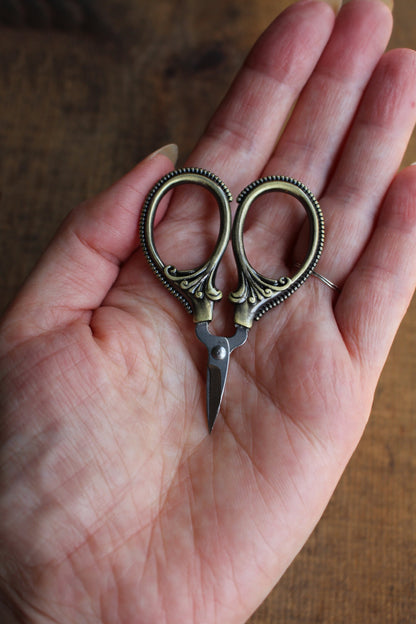 Mini Embroidery Scissors in antique gold