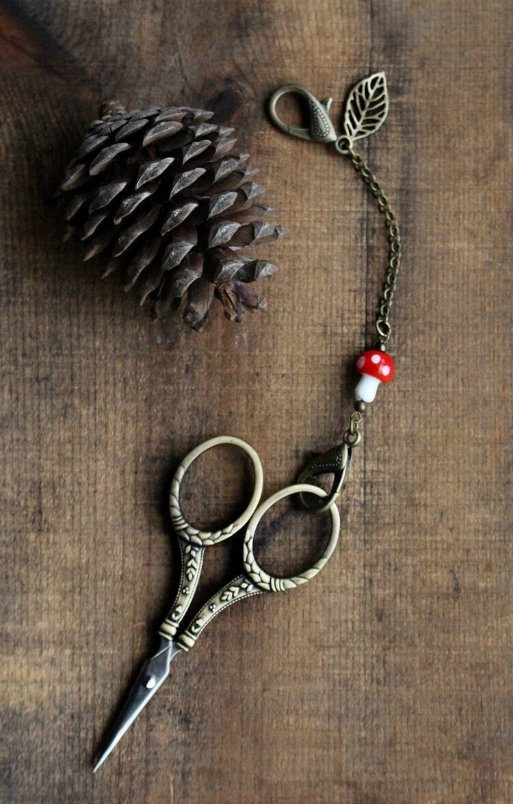 Scissors Chain Toadstool Scissor Chain – Never Not Knitting