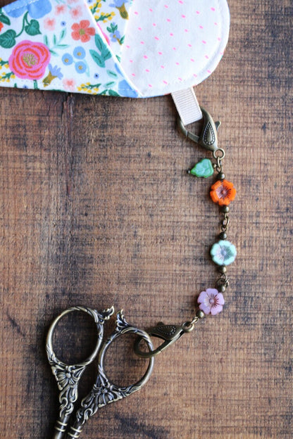 Spring Bouquet Scissor Chain • Flower Accessory for Embroidery Scissors • Handmade Sewing Gift • Unique Gift for Quilters