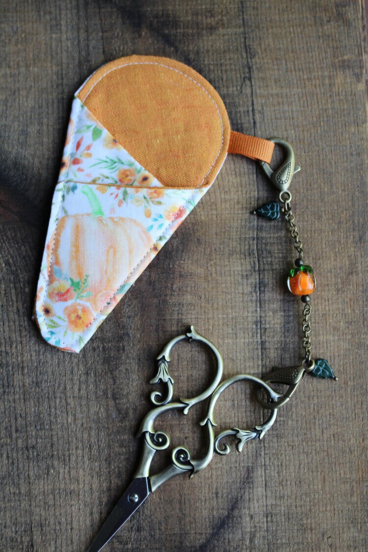 Pumpkin Scissor Chain • Woodland Accessory for Embroidery Scissors • Handmade Sewing Gift • Unique Gift for Quilters