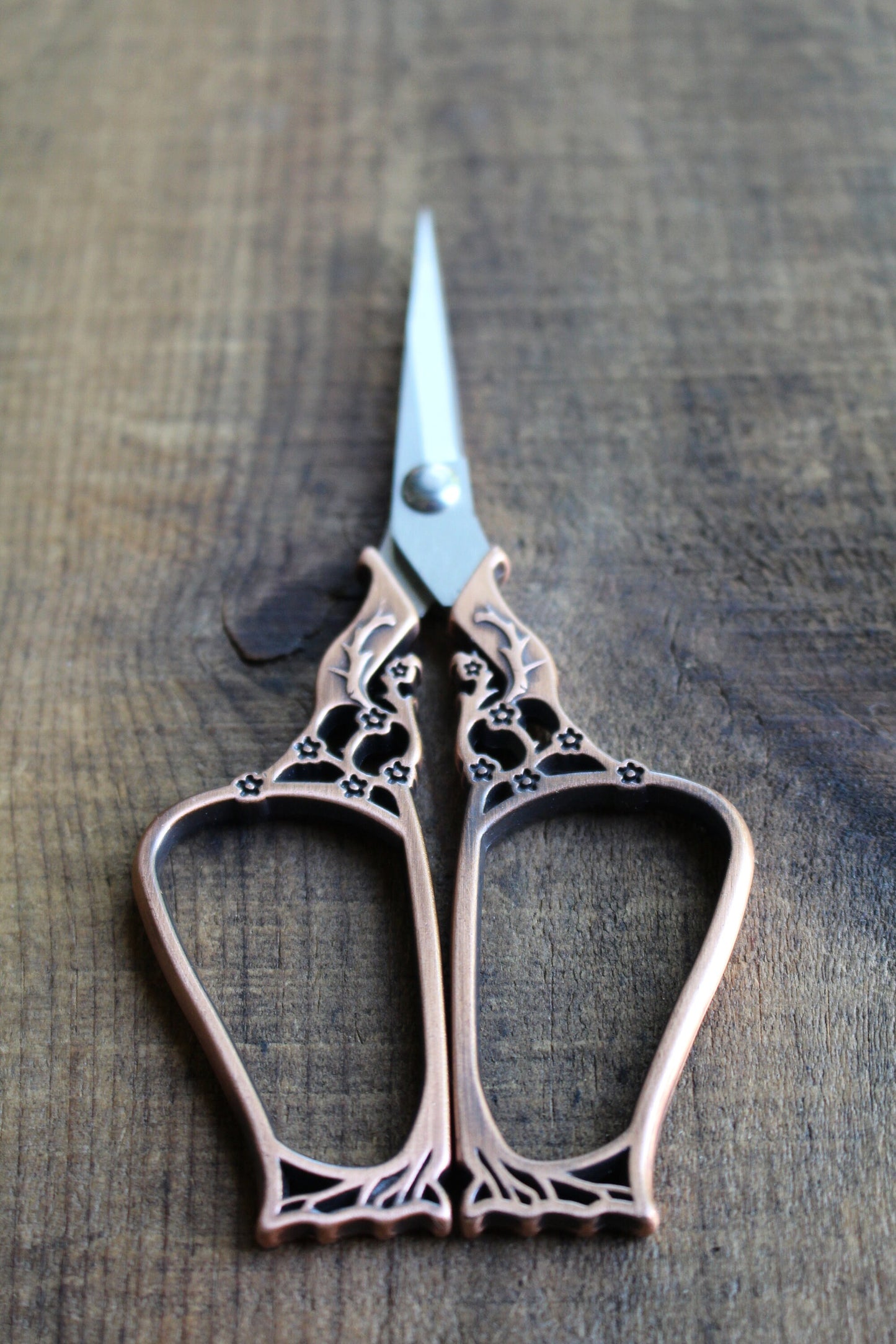 Cherry Blossom Embroidery Scissors • Rustic Vintage Style Quilting Scissors in Antique Copper Finish • Unique Gift for Quilters